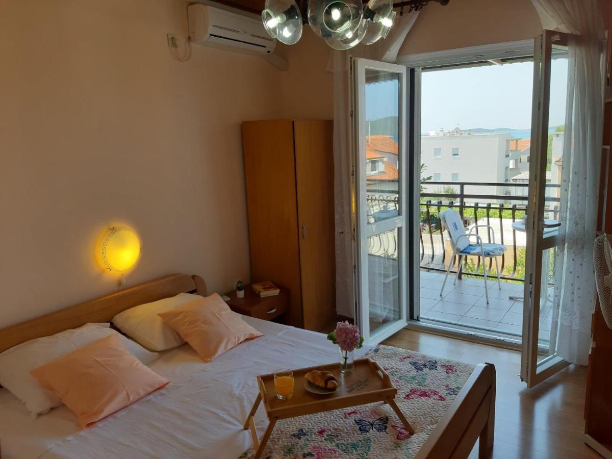 Guesthouse Brodarica Σίμπενικ Εξωτερικό φωτογραφία