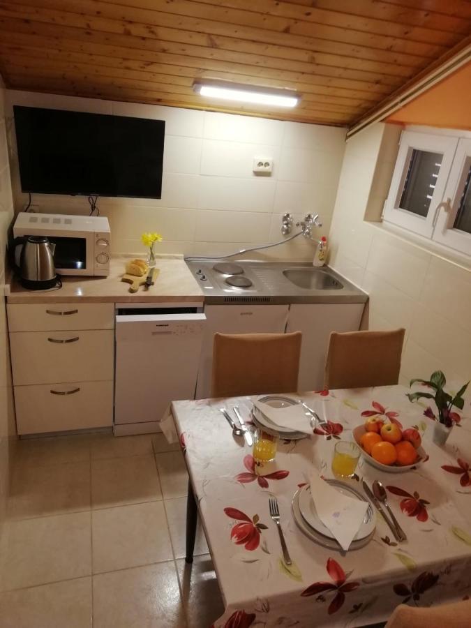 Guesthouse Brodarica Σίμπενικ Εξωτερικό φωτογραφία