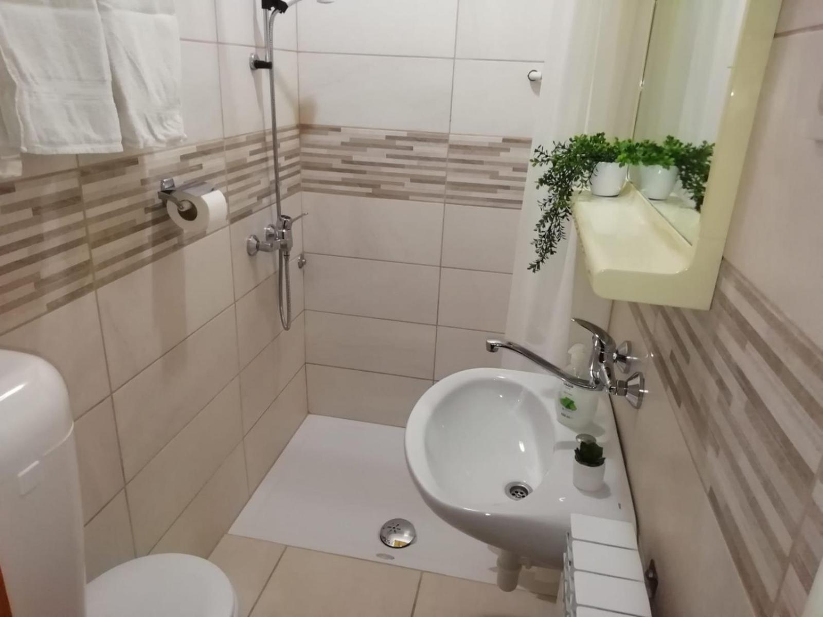 Guesthouse Brodarica Σίμπενικ Εξωτερικό φωτογραφία